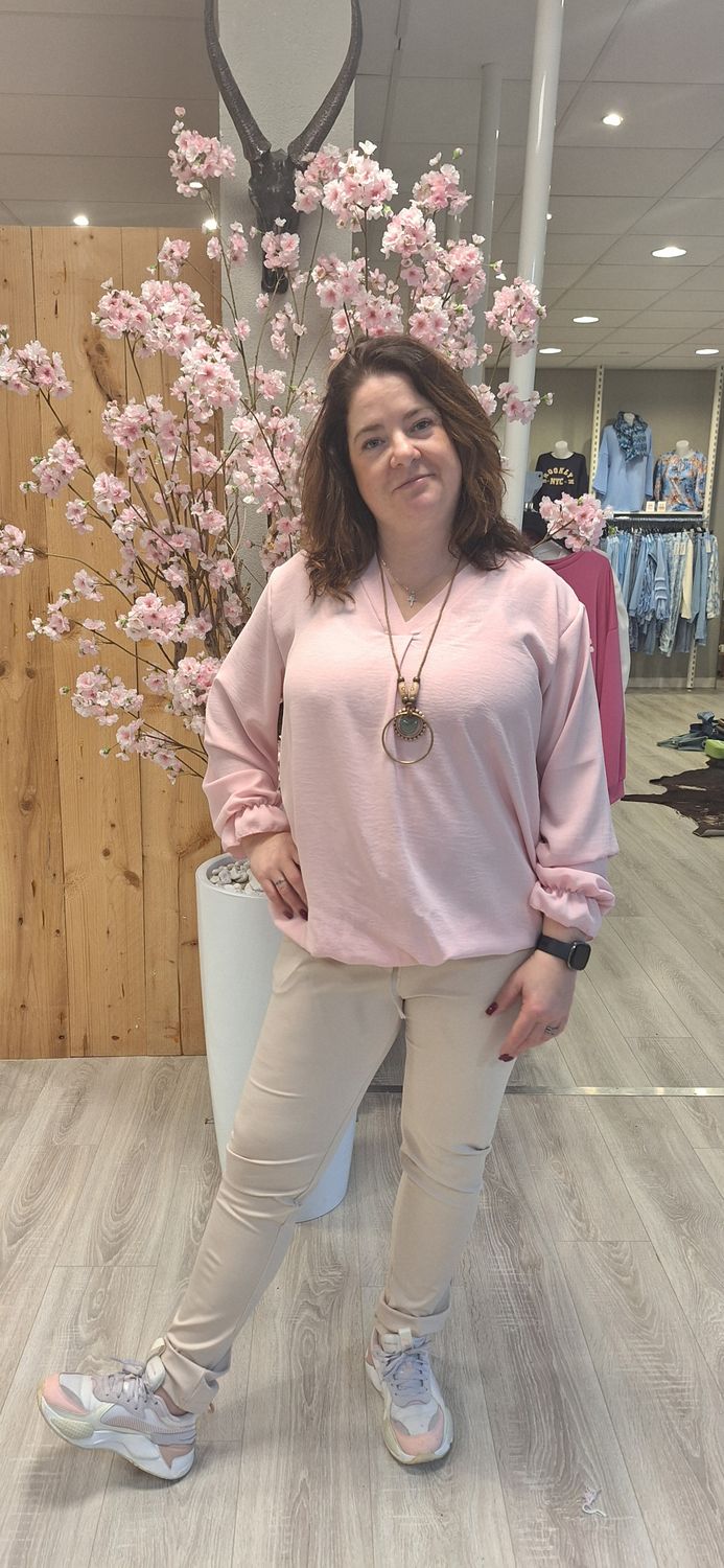 Blouse  met ketting roze