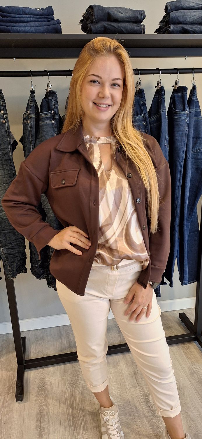 Jasje knoop bruin