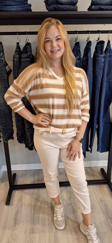 Streep sweatertje camel