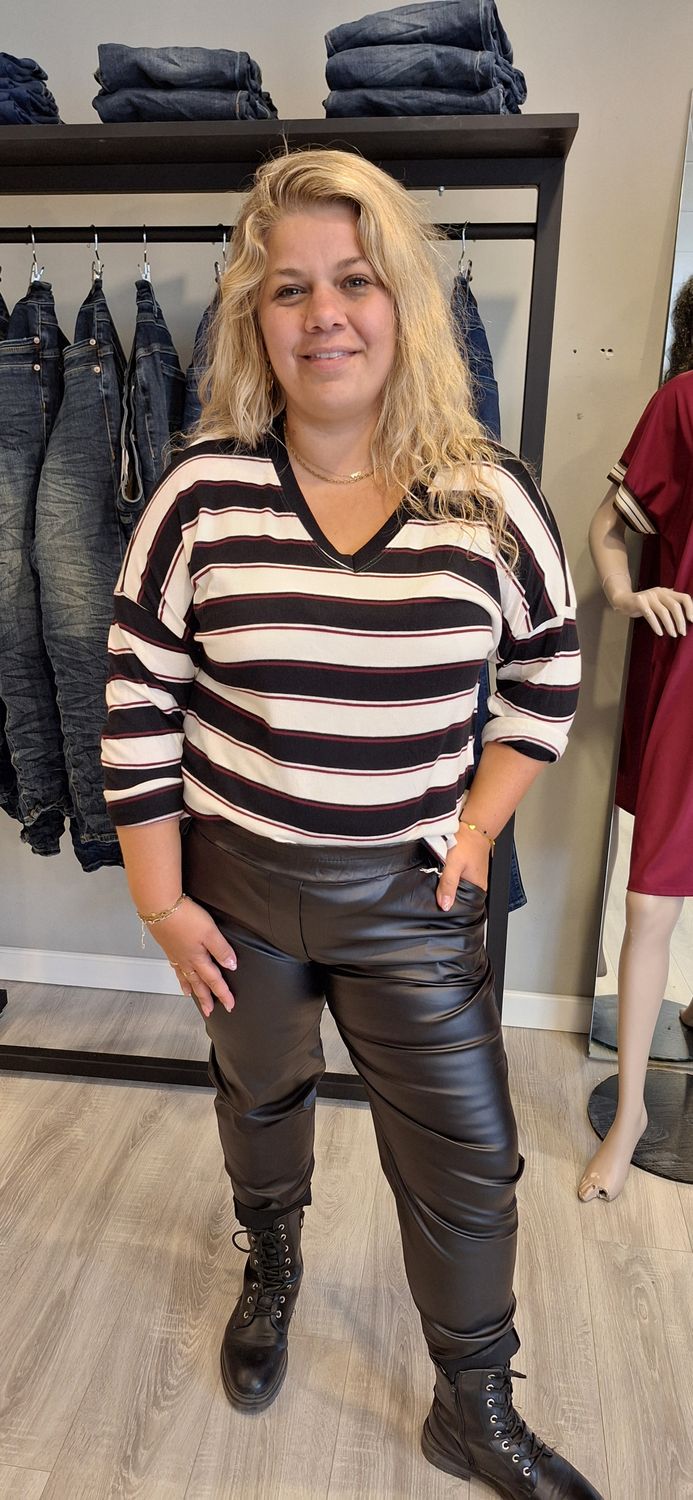 Streep sweatertje zwart