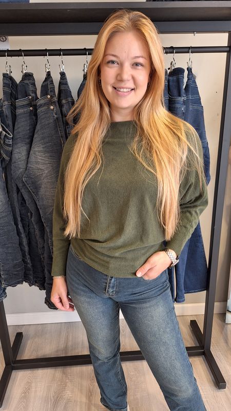 Vleermuismouw trui groen