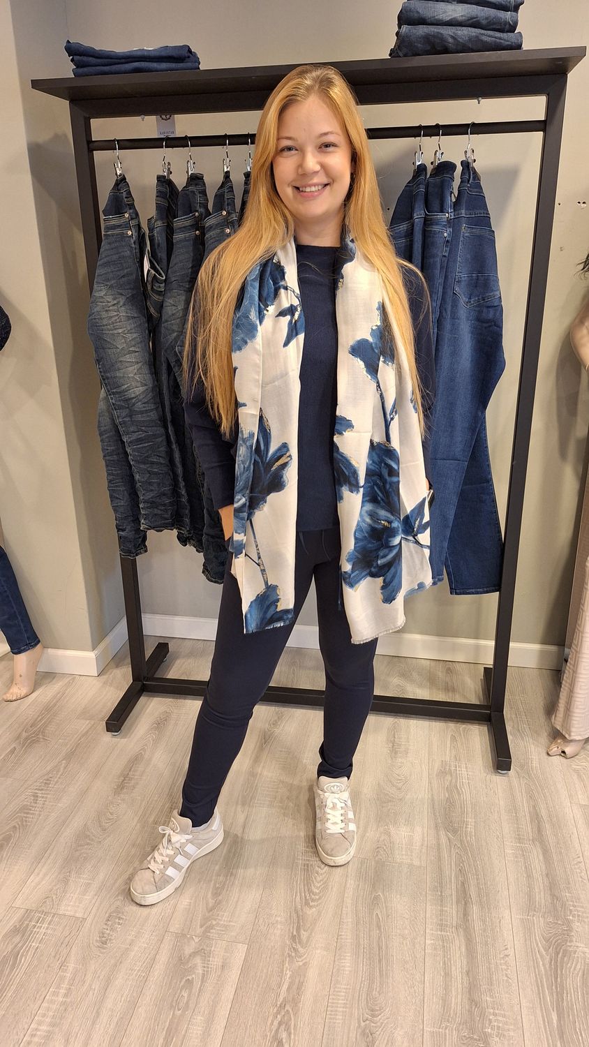 Vleermuismouw trui blauw
