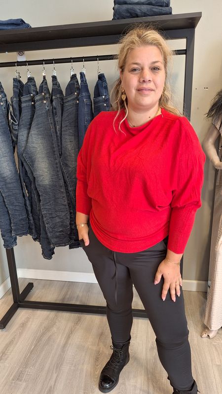 Vleermuismouw trui rood
