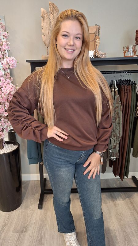 Trui met smock mouw bruin