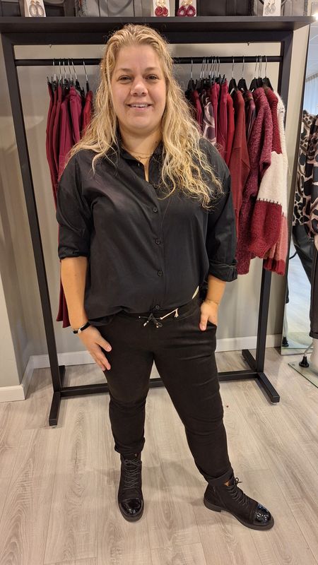 Suèdine broek zwart