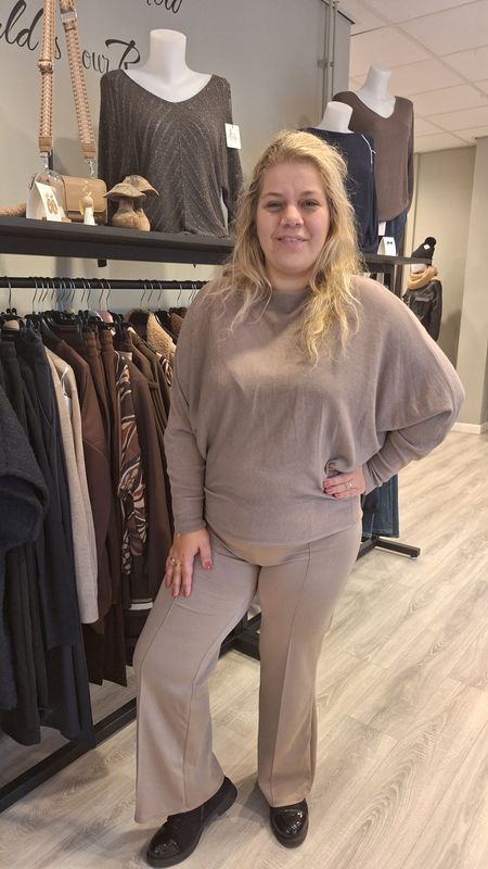 Vleermuismouw trui taupe