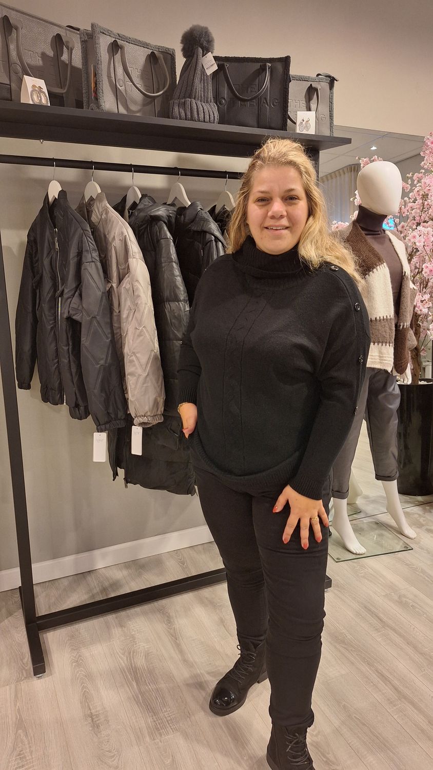 Coltrui met knopen zwart