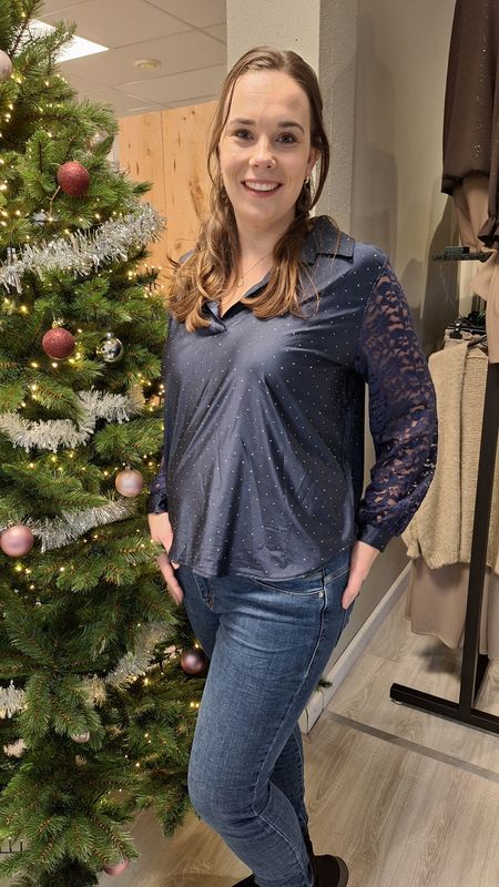 Satijnen blouse met glinster blauw