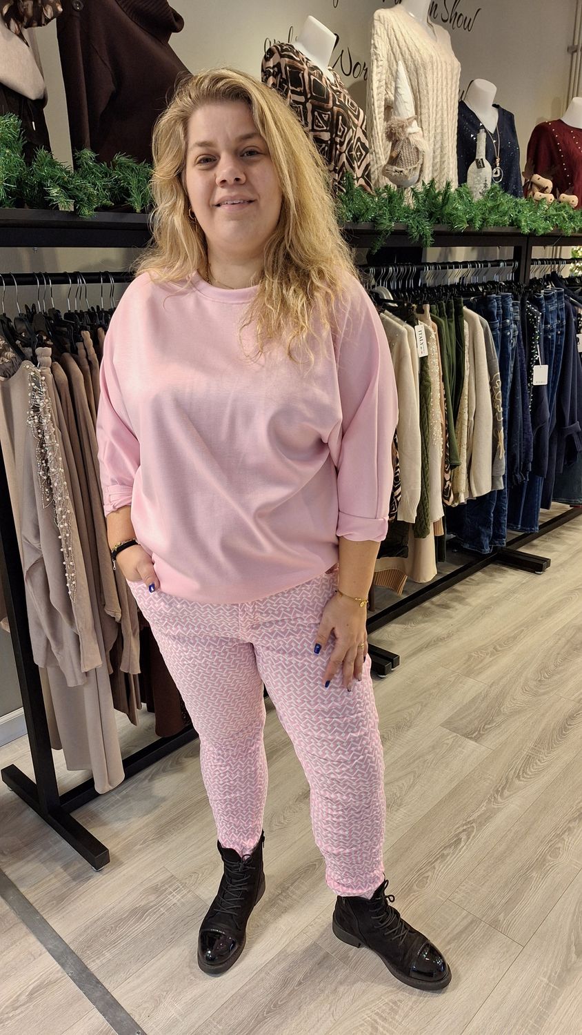 Sweater met ketting roze