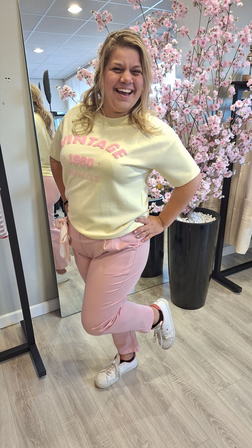 Vintage Sweater Geel