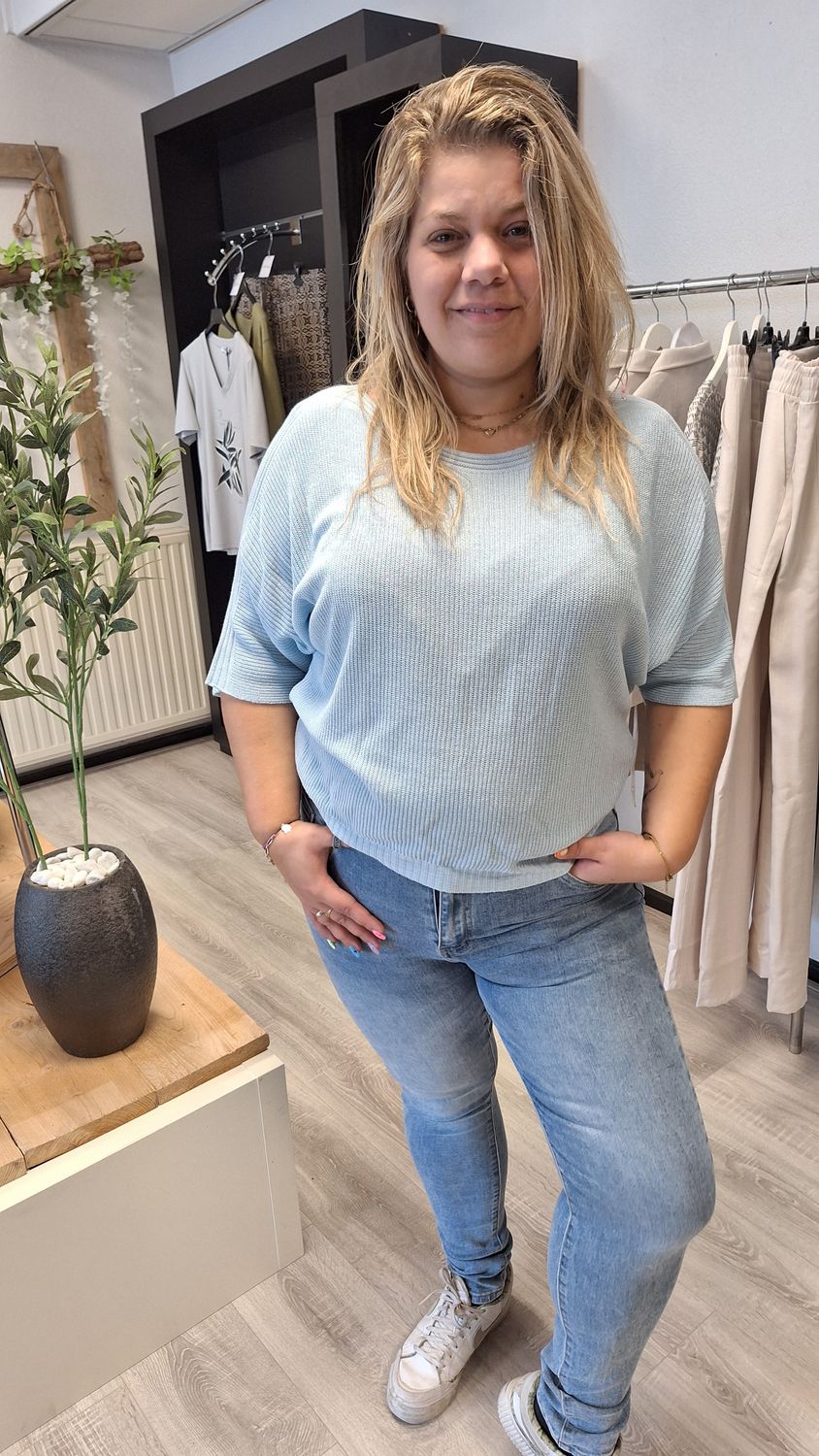 Truitje Maya licht blauw