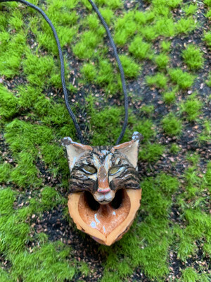 “Saco” - Black Walnut Maine Coon Cat Necklace with Tourmaline eyes