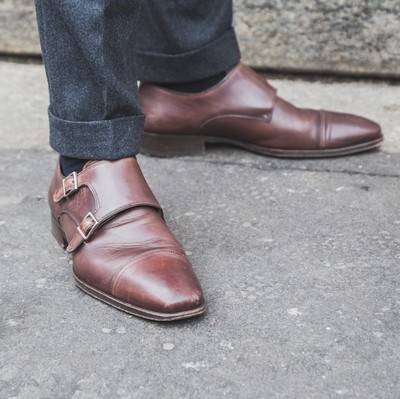 CHAUSSURES A BOUCLES