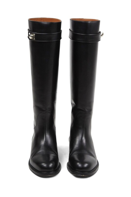 GIVENCHY - Bottes
T38 EU GIVENCHY - Bottes
T38 EU