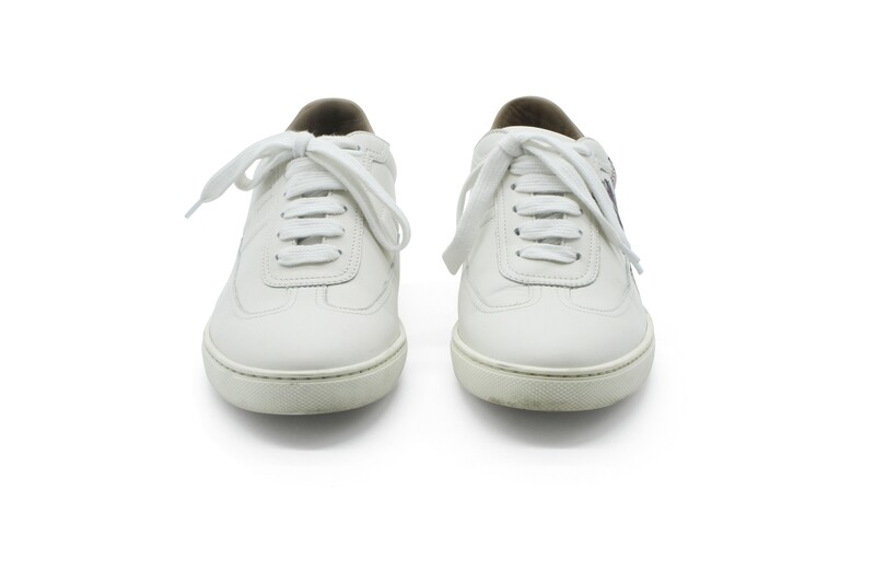 HERMES - Baskets en cuir
T37 EU HERMES - Baskets en cuir
T37 EU