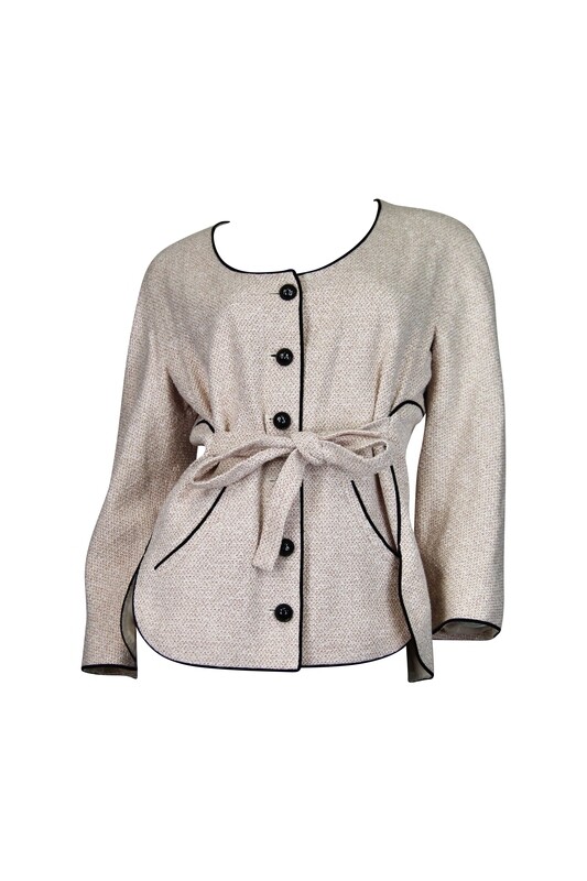 CHANEL - Veste en lin
T42 FR CHANEL - Veste en lin
T42 FR