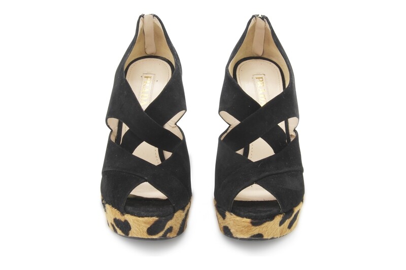 PRADA - Escarpins
T40 EU PRADA - Escarpins
T40 EU