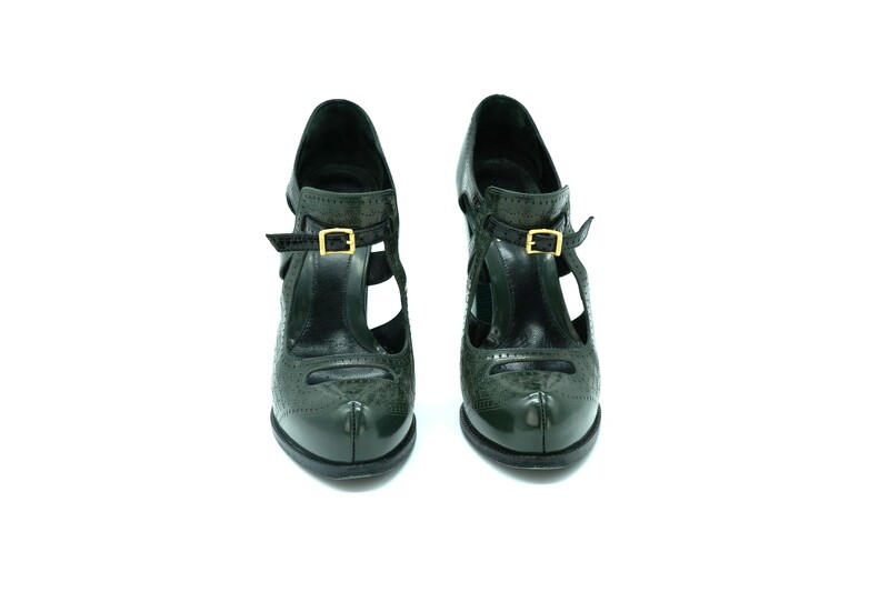 FENDI - Chaussures à talon
T38 EU FENDI - Chaussures à talon
T38 EU