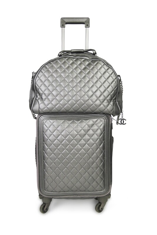 CHANEL - Travel Set CHANEL - Travel Set