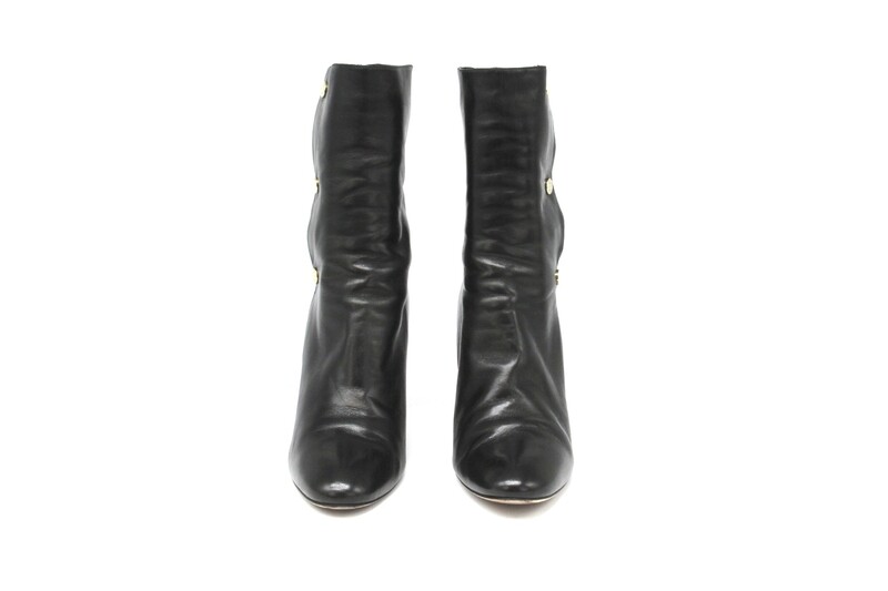 JIMMY CHOO - Bottines en cuir
T41 EU JIMMY CHOO - Bottines en cuir
T41 EU