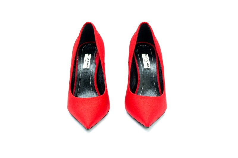 BALENCIAGA - Escarpins
T38 EU BALENCIAGA - Escarpins
T38 EU