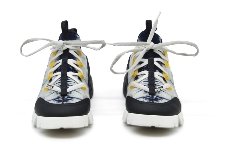 DIOR - D-Connect Sneakers
T37.5 EU DIOR - D-Connect Sneakers
T37.5 EU