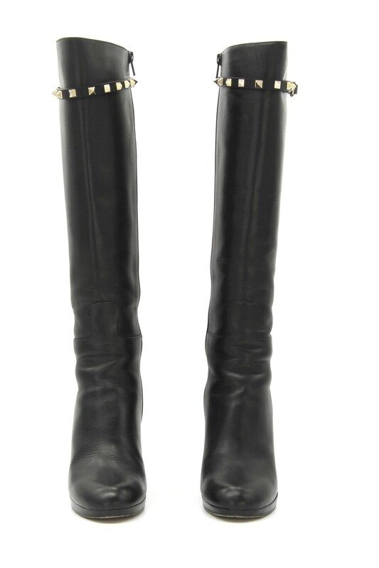 VALENTINO - Bottes
T39 EU VALENTINO - Bottes
T39 EU