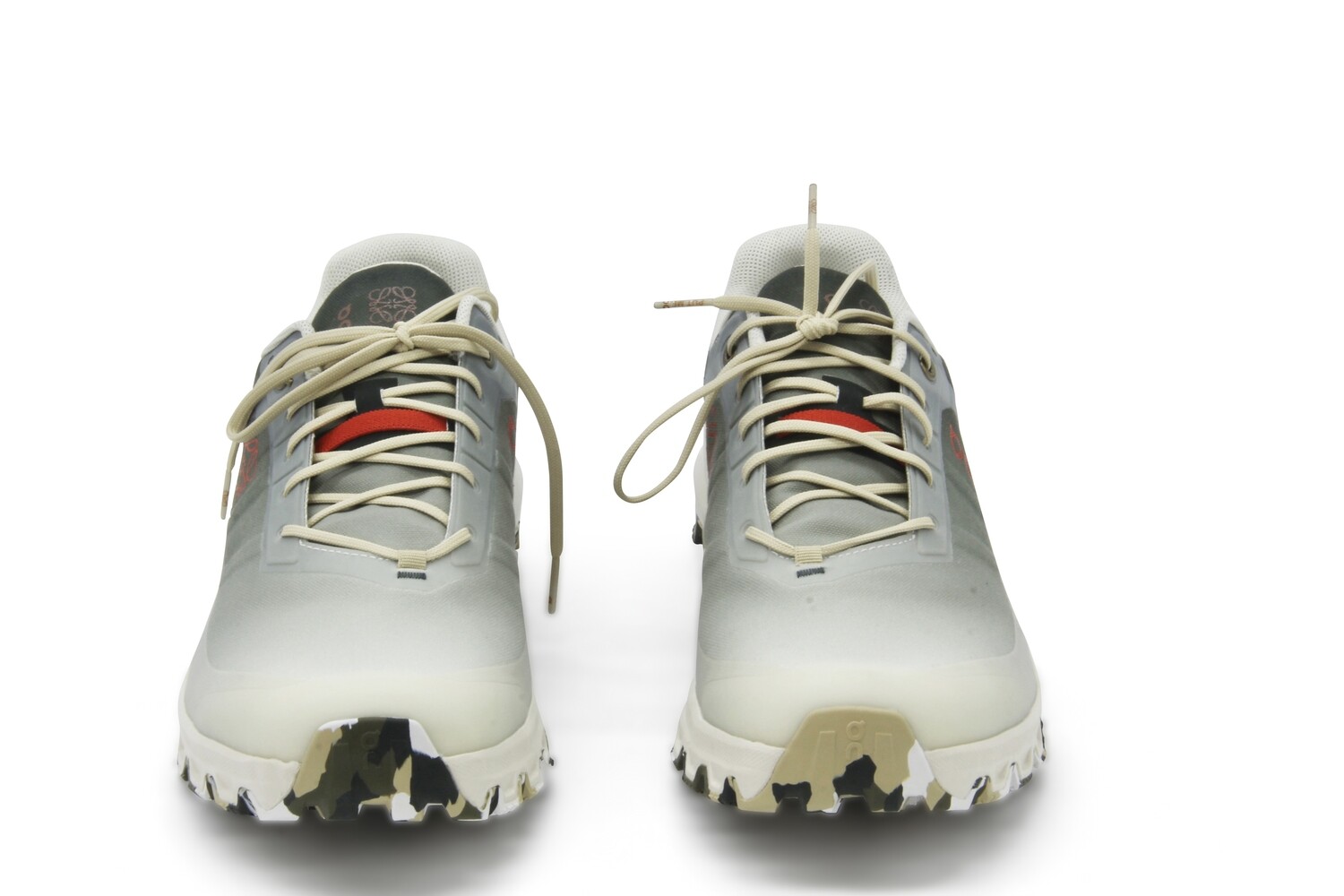 LOEWE - Sneakers
T. 45 EU