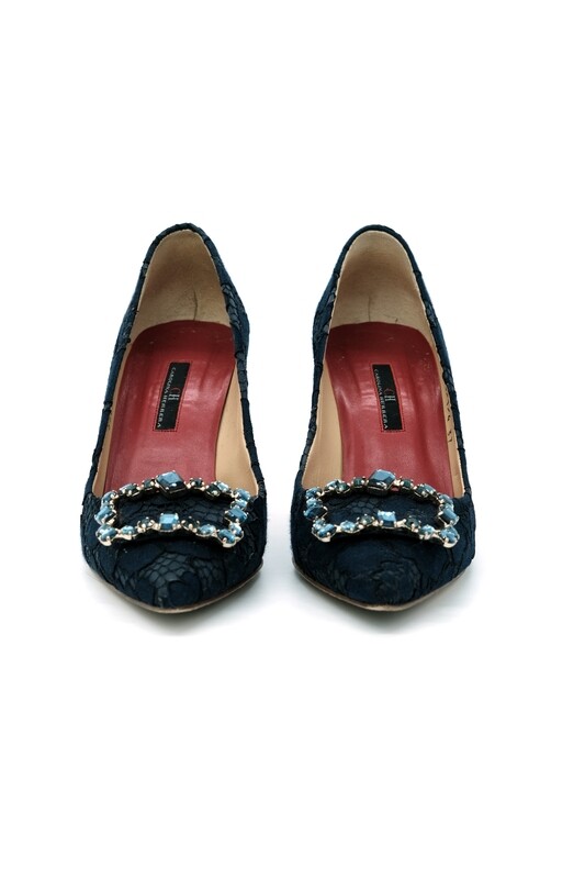 CAROLINA HERRERA - Escarpins
T37 EU CAROLINA HERRERA - Escarpins
T37 EU