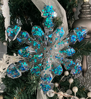 Christmas ornament snowflake blue chameleon 
