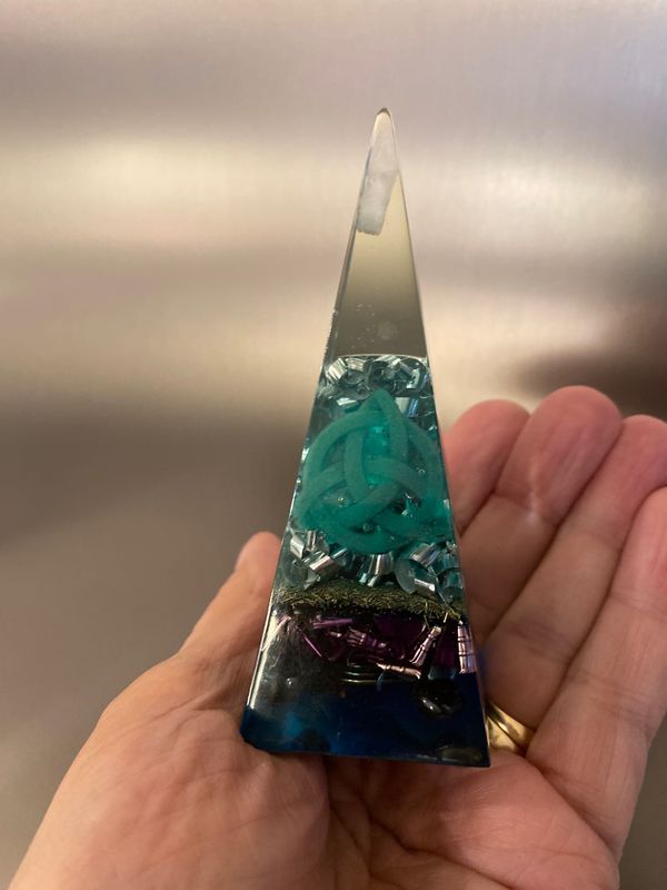 Orgonite Pillar Pyramid Sm, 4”h x 1.5”w