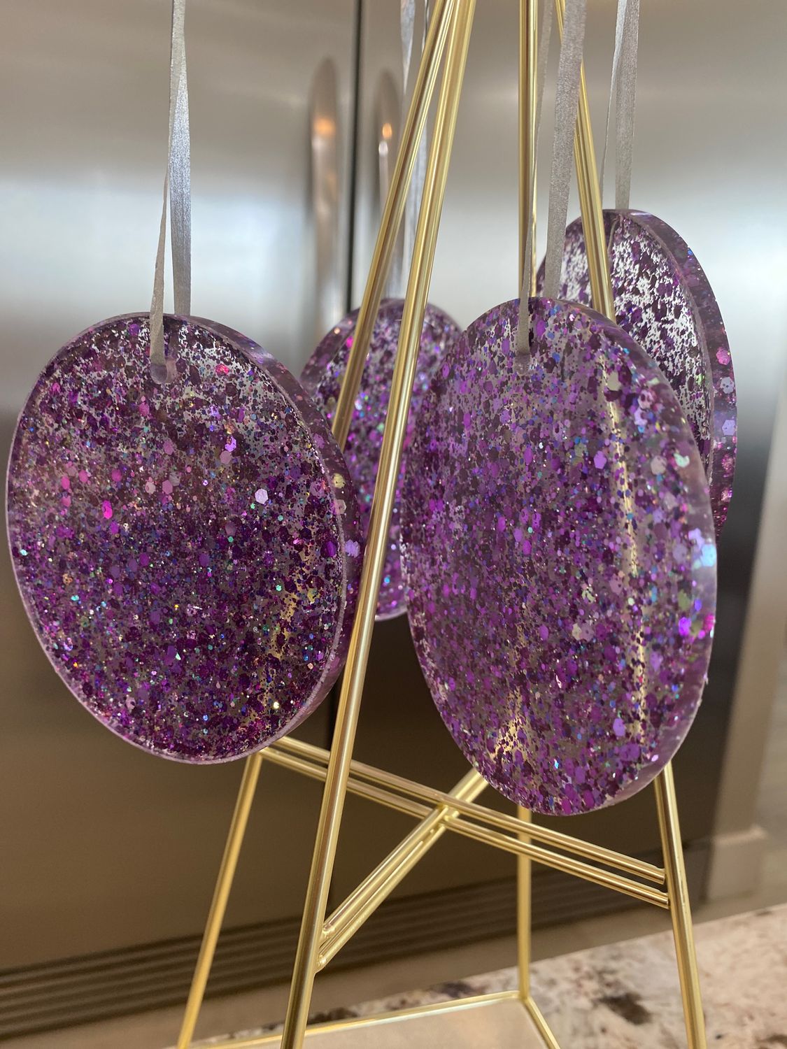 Ornament Round Chameleon Flakes Purple Blue Silver, Black Paw prints