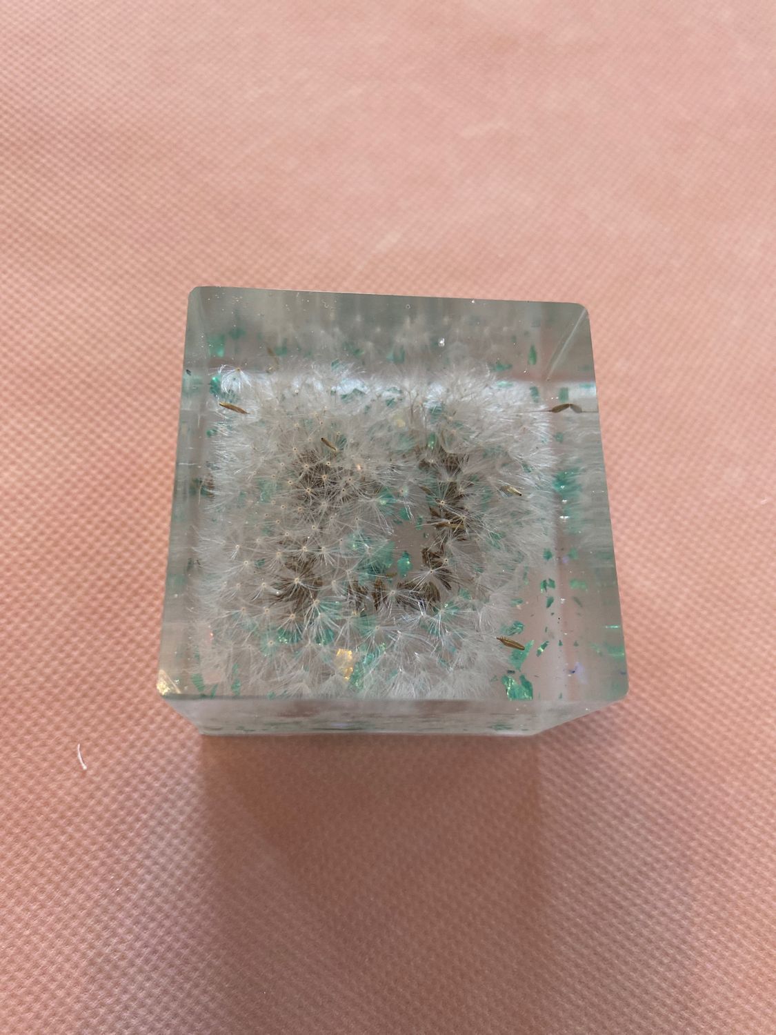 Dandelion Fluff/Wish In Cube Shape (glow In Dark Base)