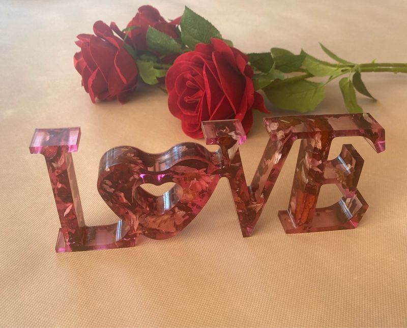 Love Sign 8.7”w Shelf Desk Decor