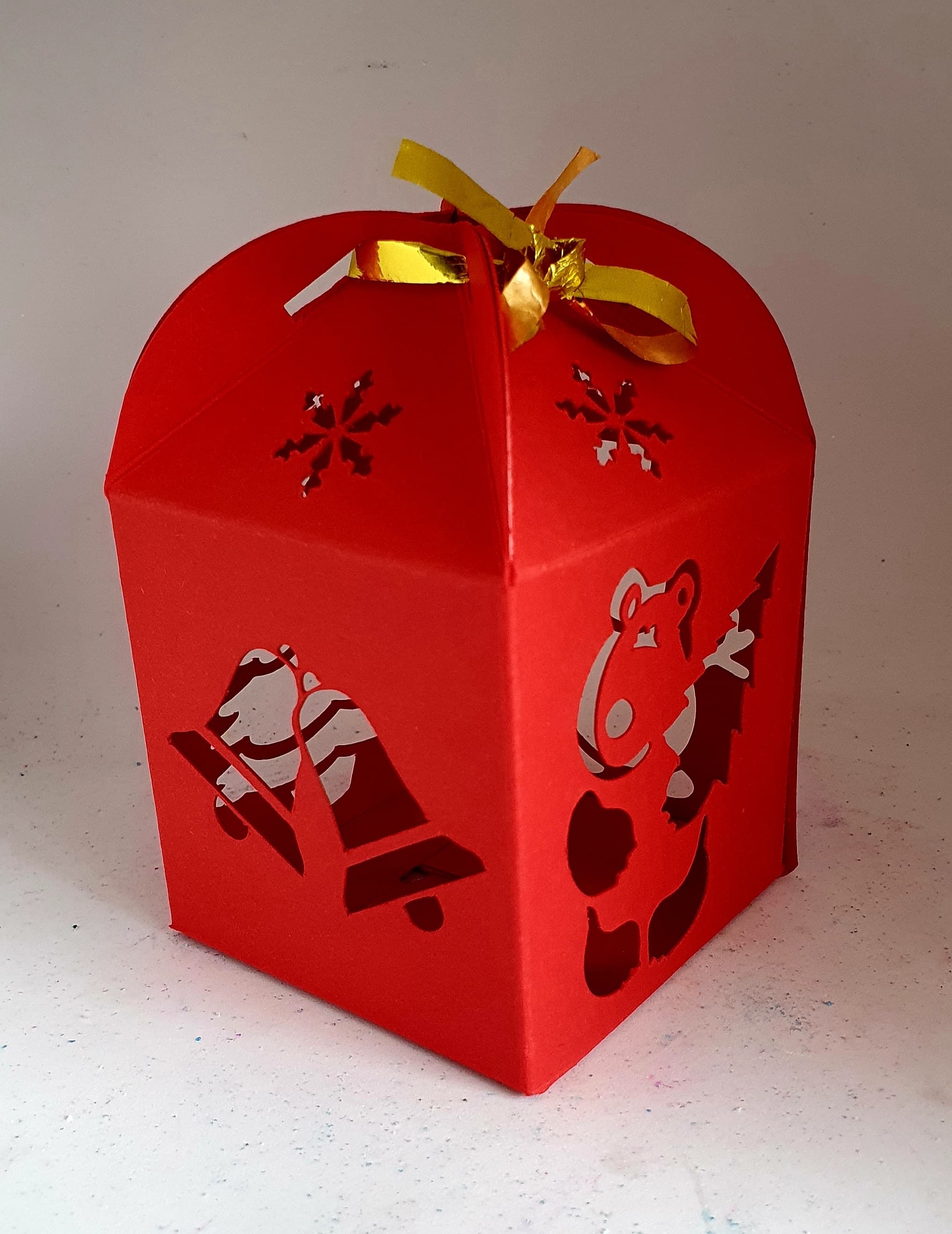 Christmas gift box Approx Height 100 mm ,length 68 mm & Length 68 mm