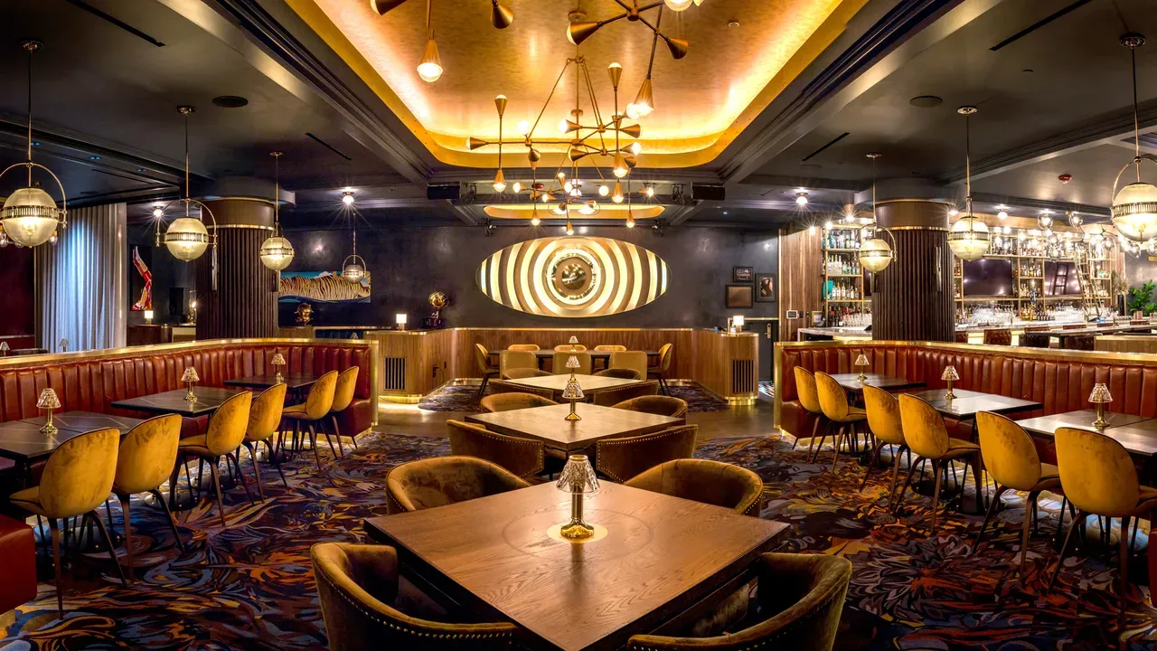 Are  you in for Barry Steakhouse Dinner Sunday Night 7PM