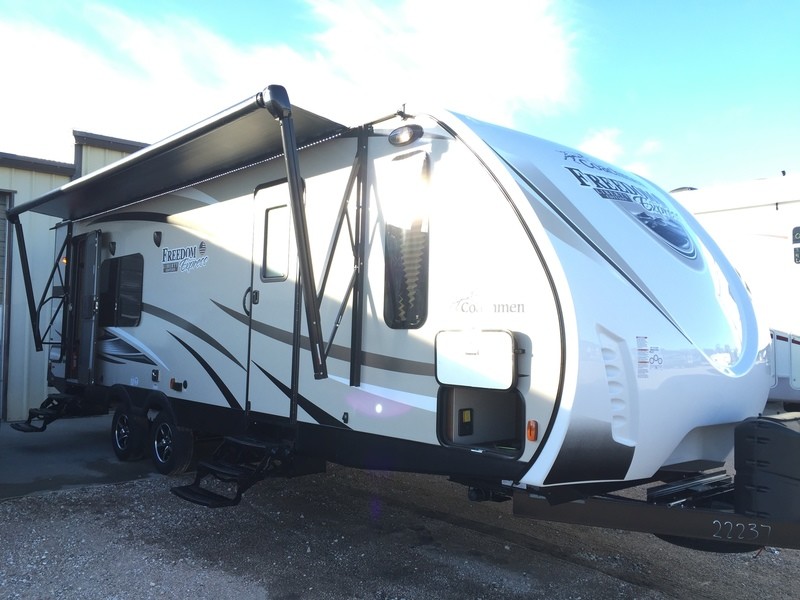 2016 Coachmen Freedom Express 276RKDS