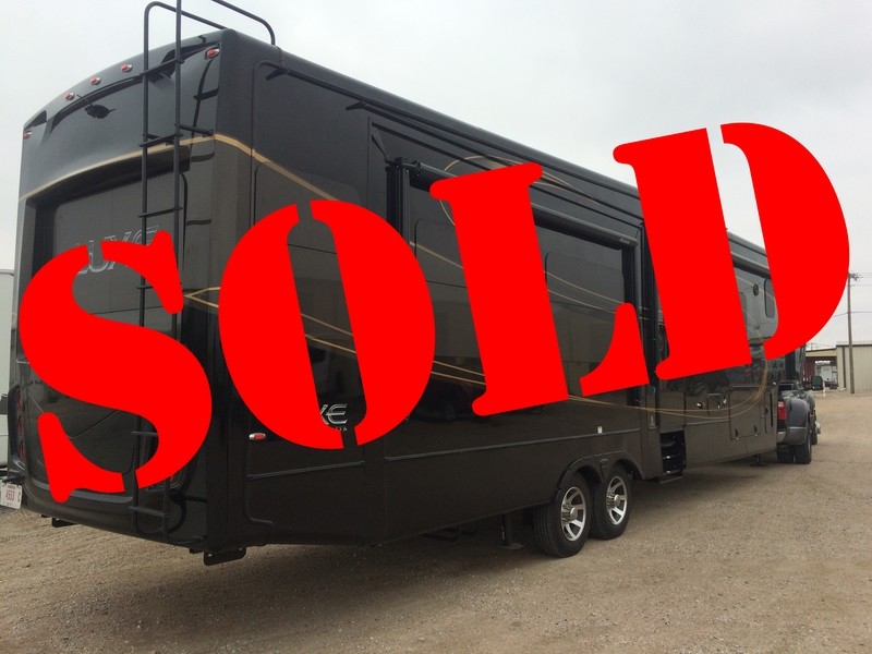 2015 Augusta Luxe 39FB