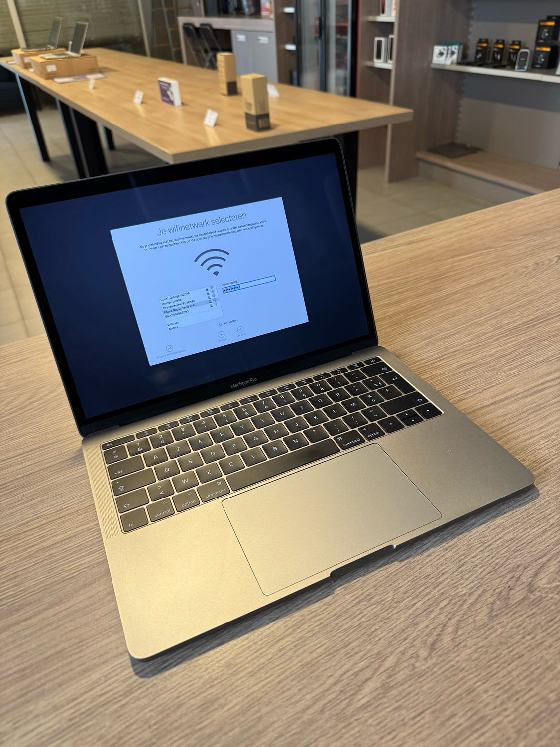 MacBook Pro / 13 inch / Refurbished