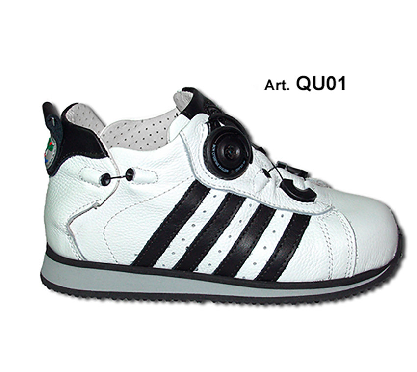 QUATTRO - white/black - PERFORATED lining - Flat heel