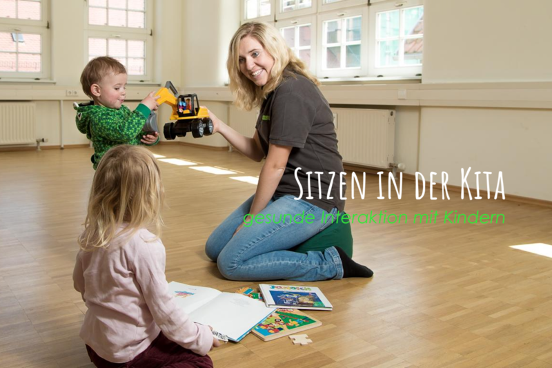 EYE2EYE - Sitzkissen für ErzieherInnen