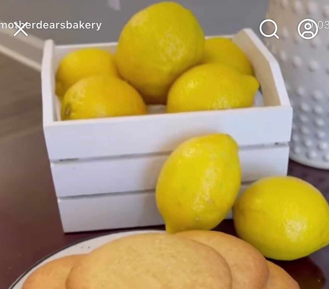 LEMON CREAM CHEESE
