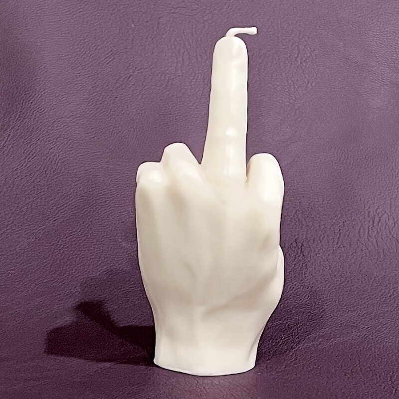 Жест "средний палец" 3D