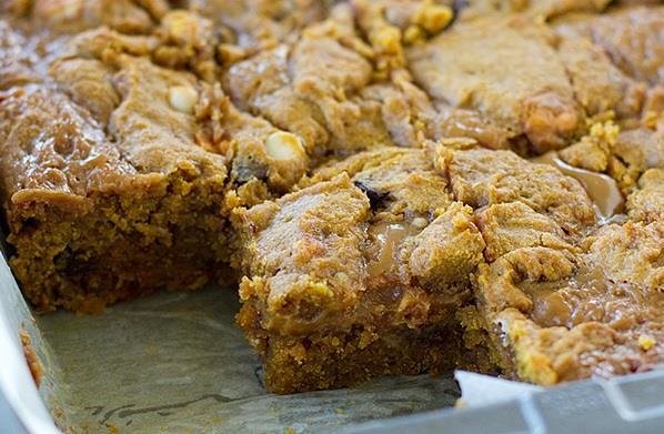 Extravagant Pun&#39;kin Caramel Bomb Blondies - 5 lb 9x13 pan