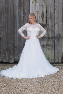 Princess Cut Lace Wedding Dress with Sleeves | Sample Size 10 Princess Cut Lace Wedding Dress with Sleeves | Sample Size 10