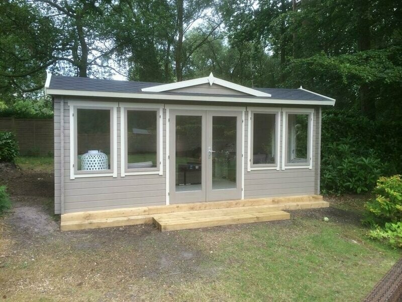 Thames Log Cabin 44mm  5.3 x 3.8m