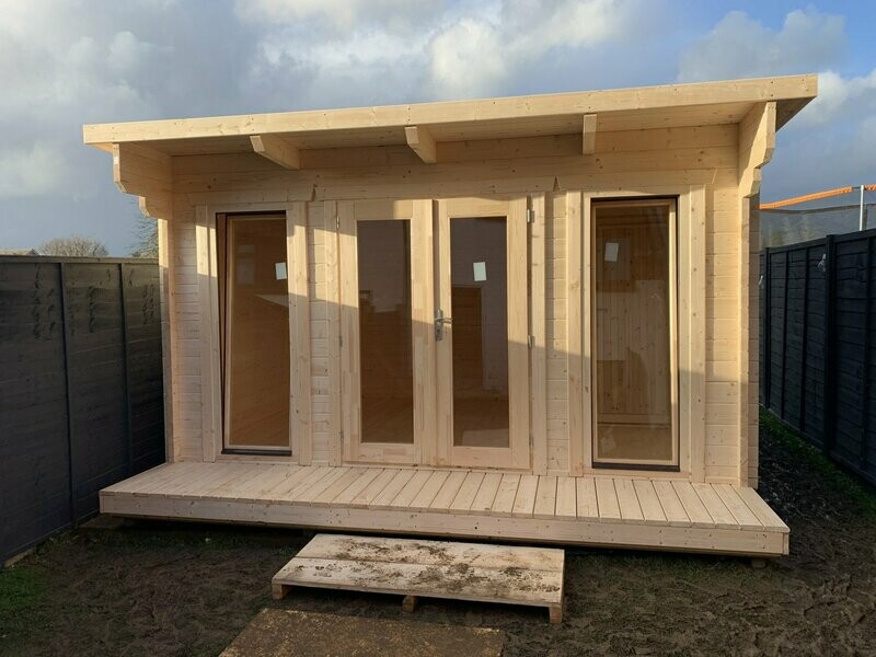 Twydell | 4.2 x 3.8m | 44mm | Multi Room