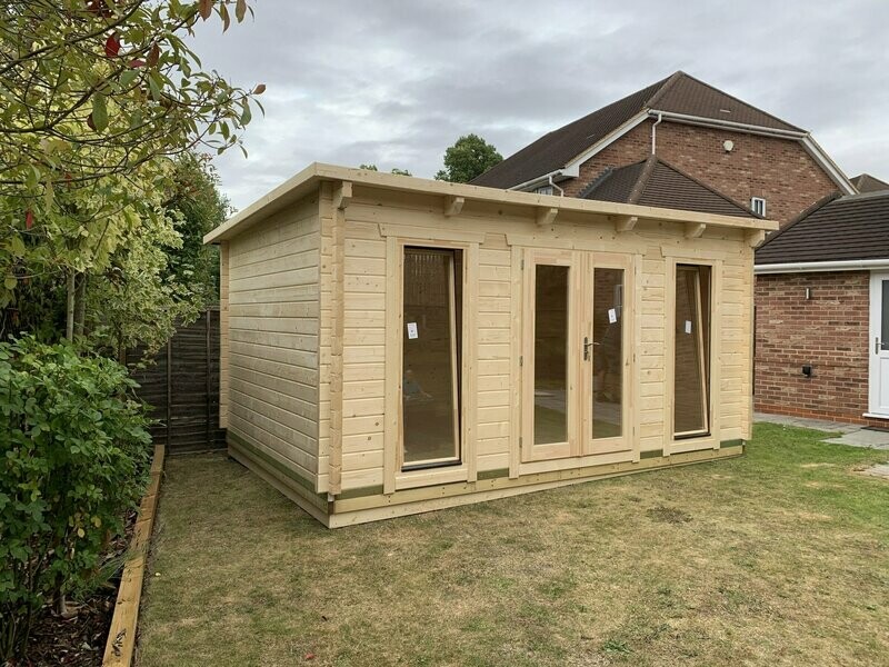 Spinks | 5.0 x 3.5m | 44mm or 68mm Logs | Bespoke Range