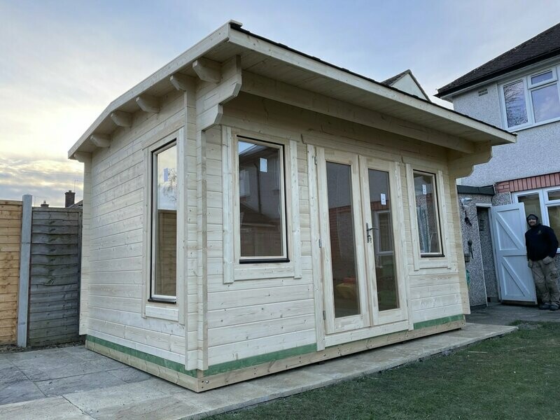 Duffus | 4.2 x 3.0m  | Log Cabin | 44mm or 68mm Logs | Bespoke Range