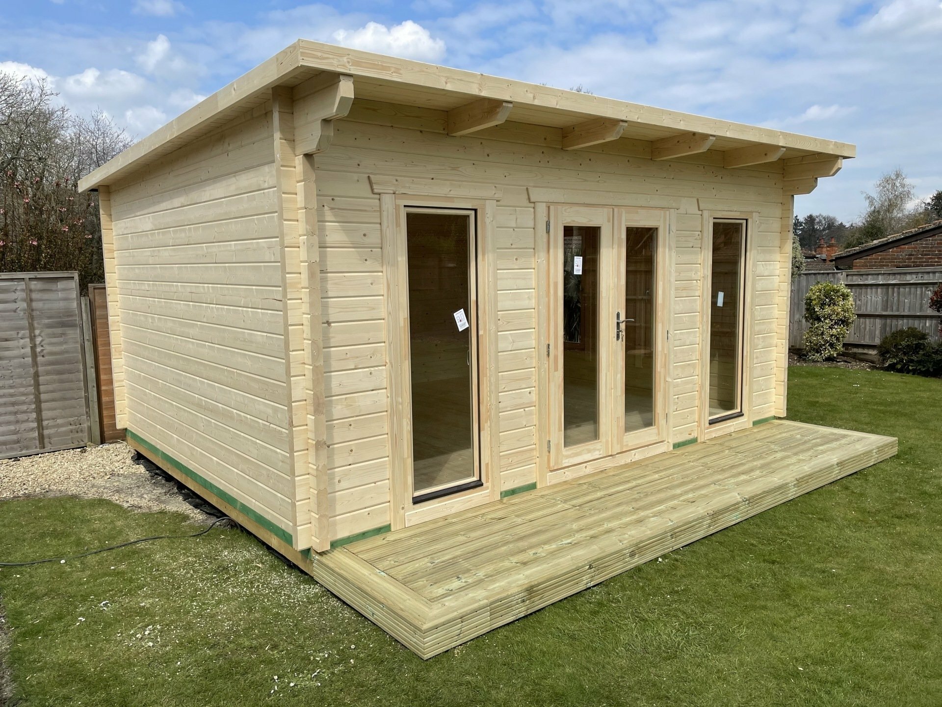 Rutterford Log cabin | 44 or 68mm Logs | 5.0 x 4.0m | Bespoke Range